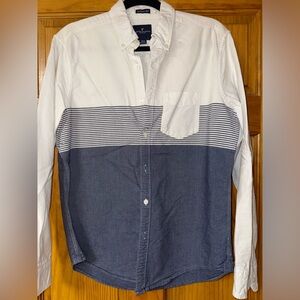 White and Blue American Eagle Oxford Shirt Medium